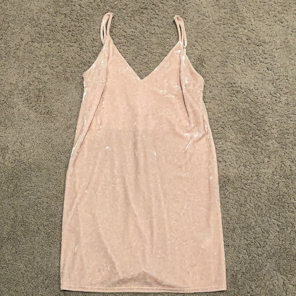 Audrey pink velvet dress